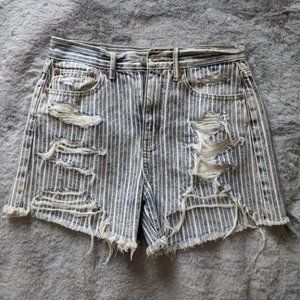 American Eagle  Distressed Striped Jeans NW…